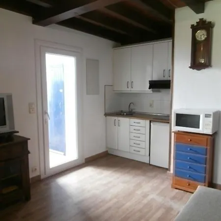 Villa Askubia 1-45 - *